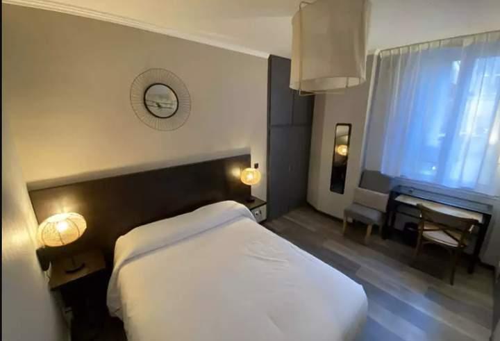 <p>Hôtel économique, Créteil</p>